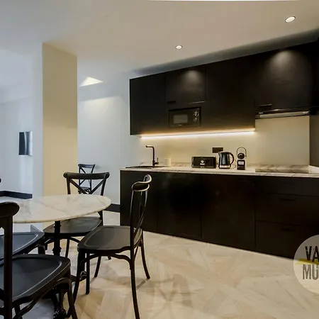 Wonderful Apt Para 7 En Preciados-Plaza Del Carmen E2 Madrid Exterior photo